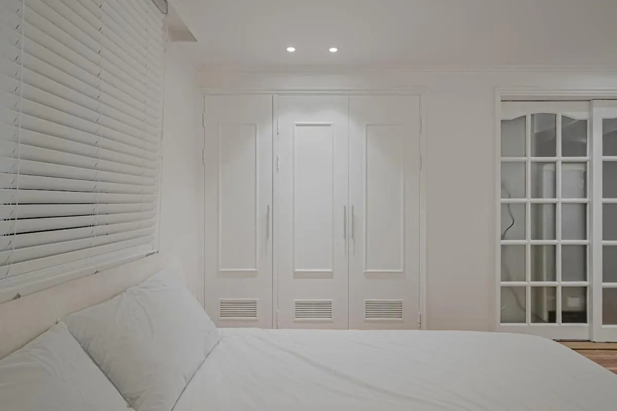 301 Apgujeong 2Nd, Studio 1 Bath Queen Bed Seoul Ferienhaus